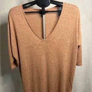 Express Heathered V-Neck Short Sleeve Top - Brown